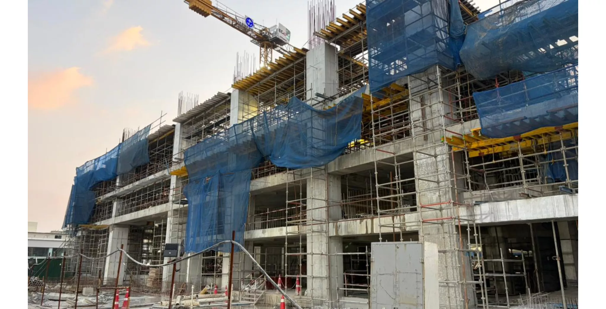 Brigade Icon Residential : West Side Elevation